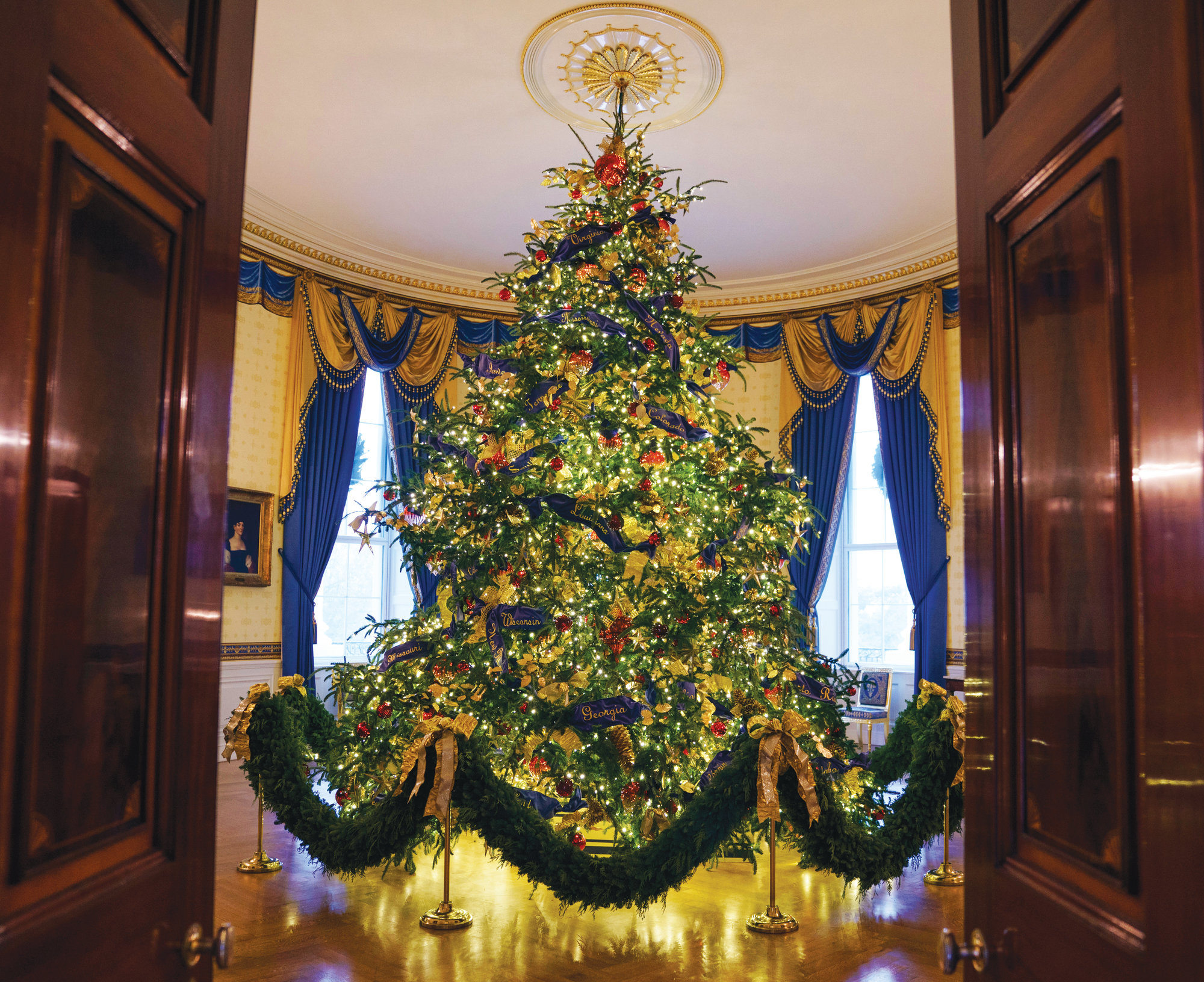 Melania Trump unveils White House Christmas decorations with theme of ...