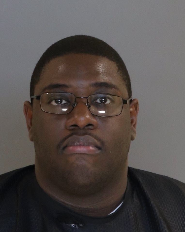 Sumter County detention center officer arrested for giving cellphone to  inmate | The Sumter Item