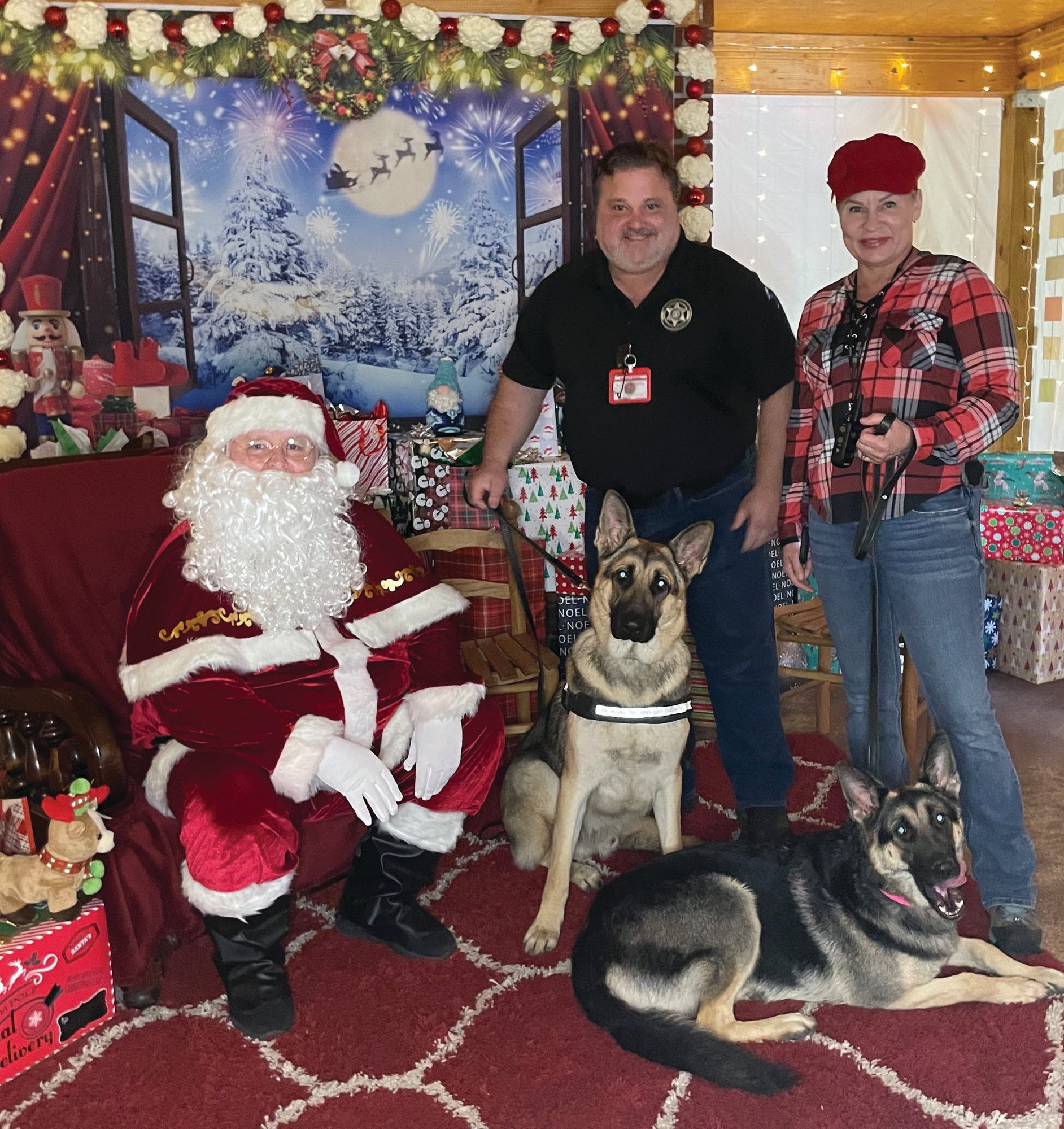Santa at the Kellehers raises $1,500 for Clarendon County animal shelter |  The Sumter Item
